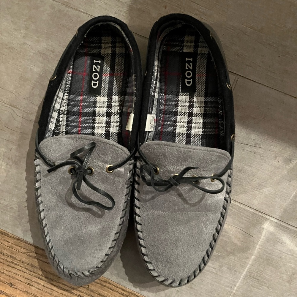 Two tone izod mens slippers size 11-12